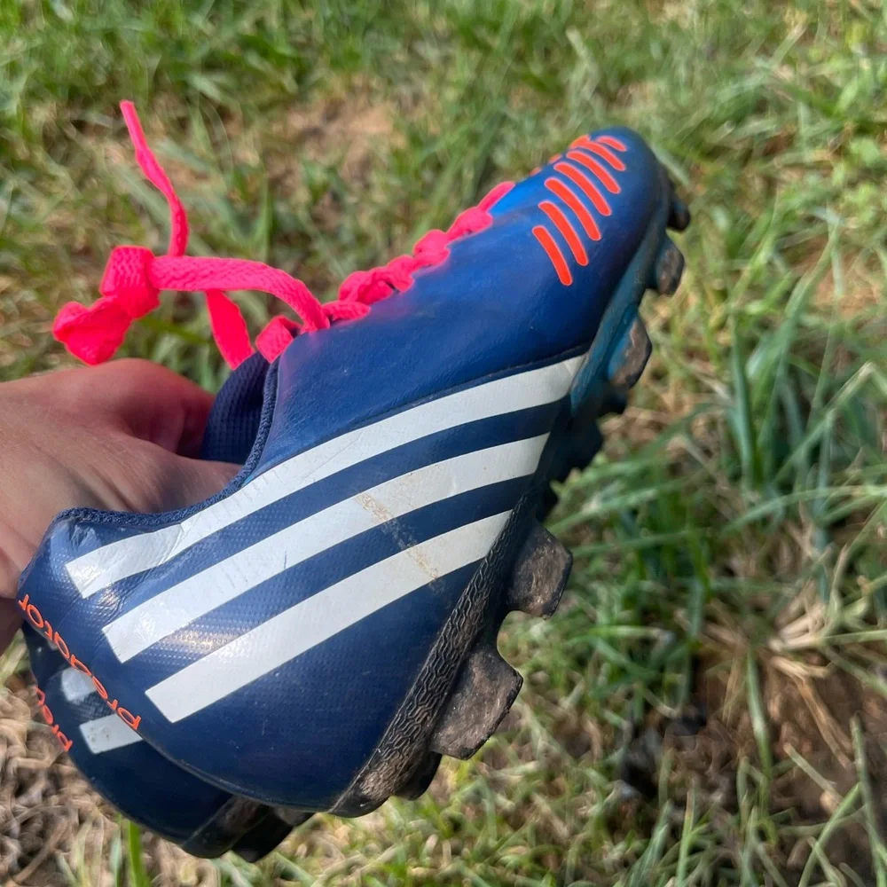Adidas Kids Predator Soccer Cleats Blue, Neon Fluorescent Pink Red Laces Sz 1
